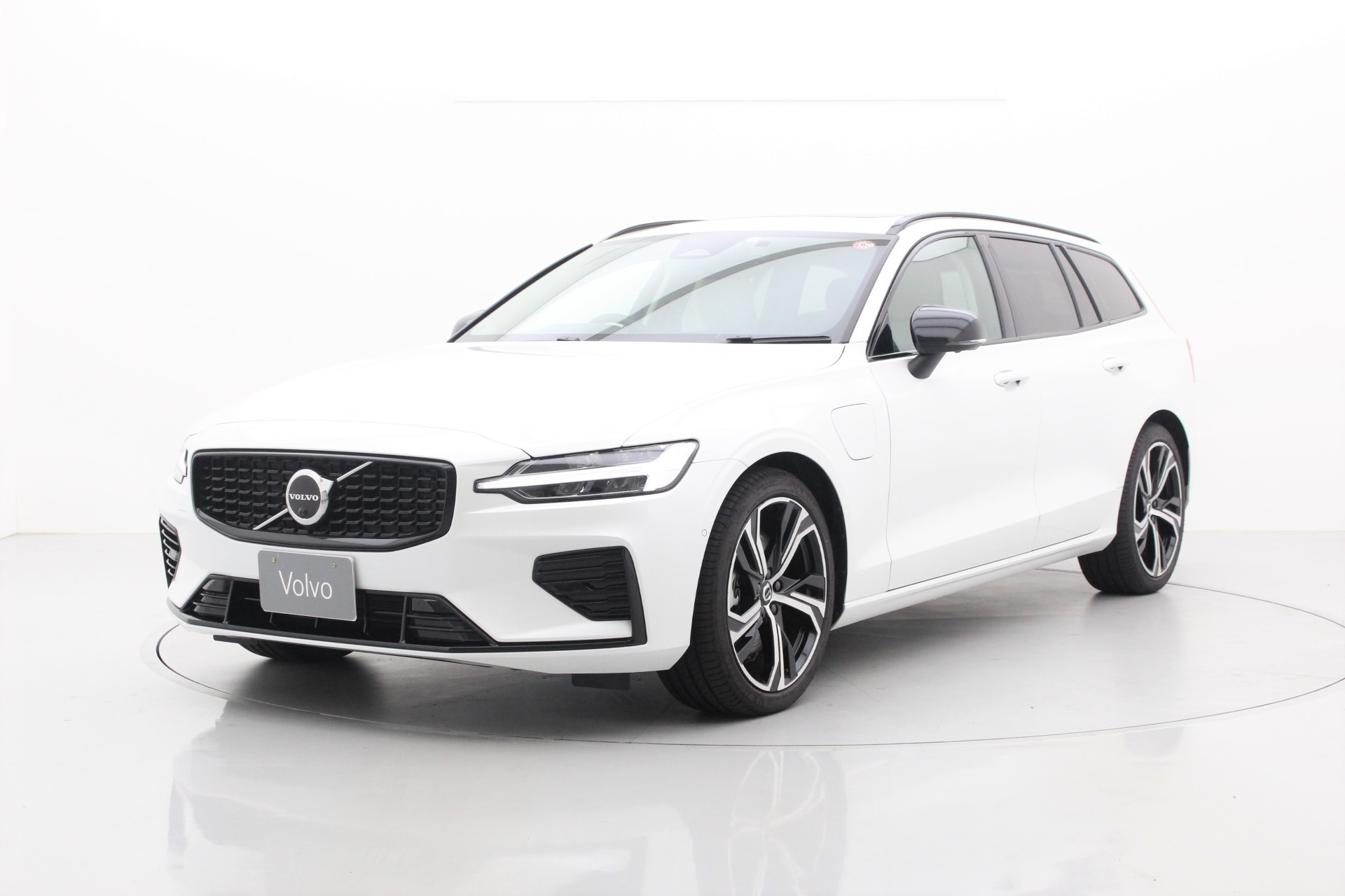 V60 Recharge Ultimate T6 AWD